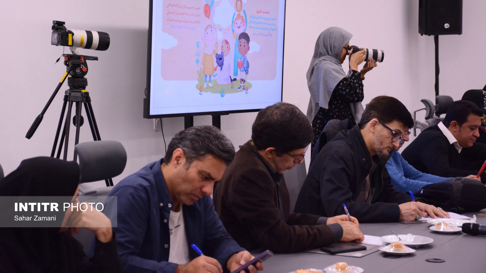 نشست خبری حضور جمهوری اسلامی ایران در چهارمین نمایشگاه بین المللی شهاب در بغداد نشست خبری حضور جمهوری اسلامی ایران در چهارمین نمایشگاه بین المللی شهاب در بغداد