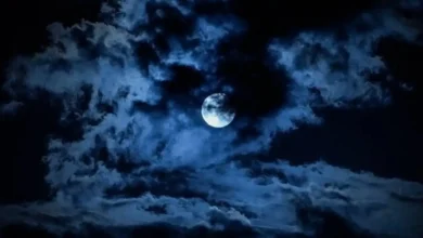 ابر ماه سگ آبی