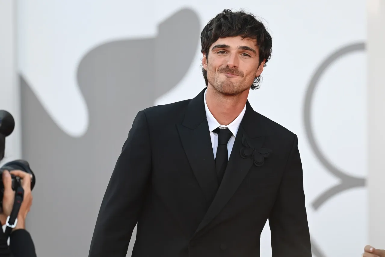 Jacob-Elordi جیمز باند