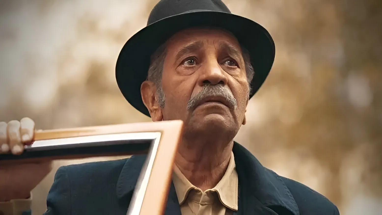 سریال دو نیمه ماه