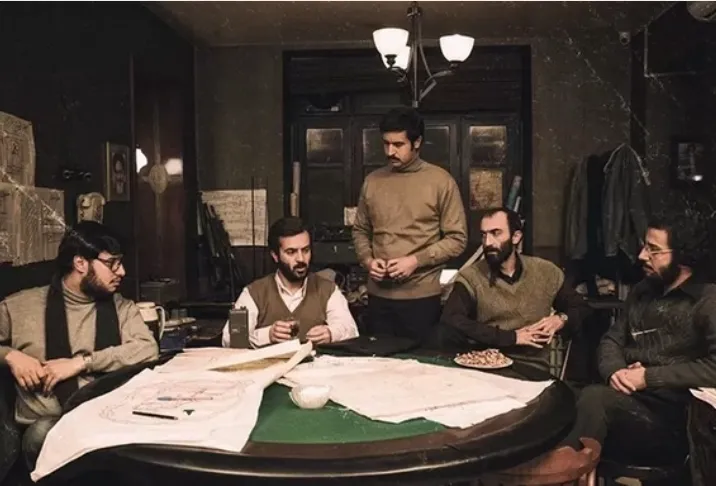 ماجرای نیمروز ۱