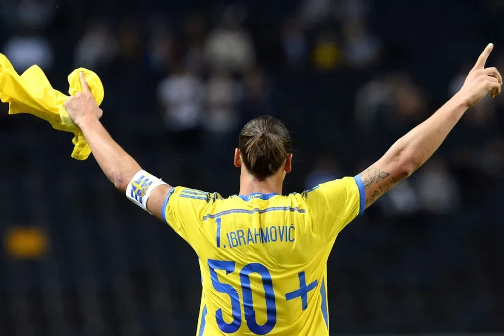 ۱۰ گلزن برتر