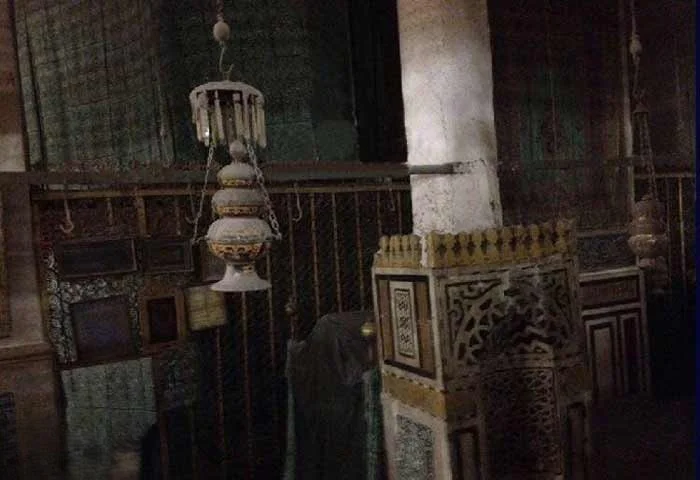 عکس واقعی خانه امام حسین و حضرت فاطمه و حضرت علی عکس واقعی خانه امام حسین و حضرت فاطمه و حضرت علی