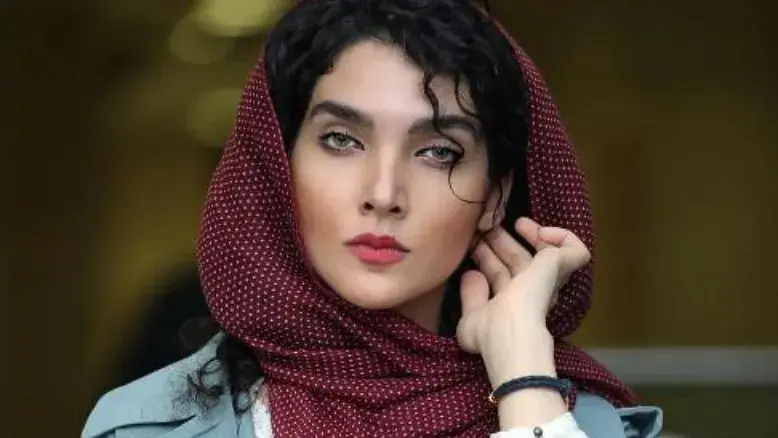 سارا رسول زاده
