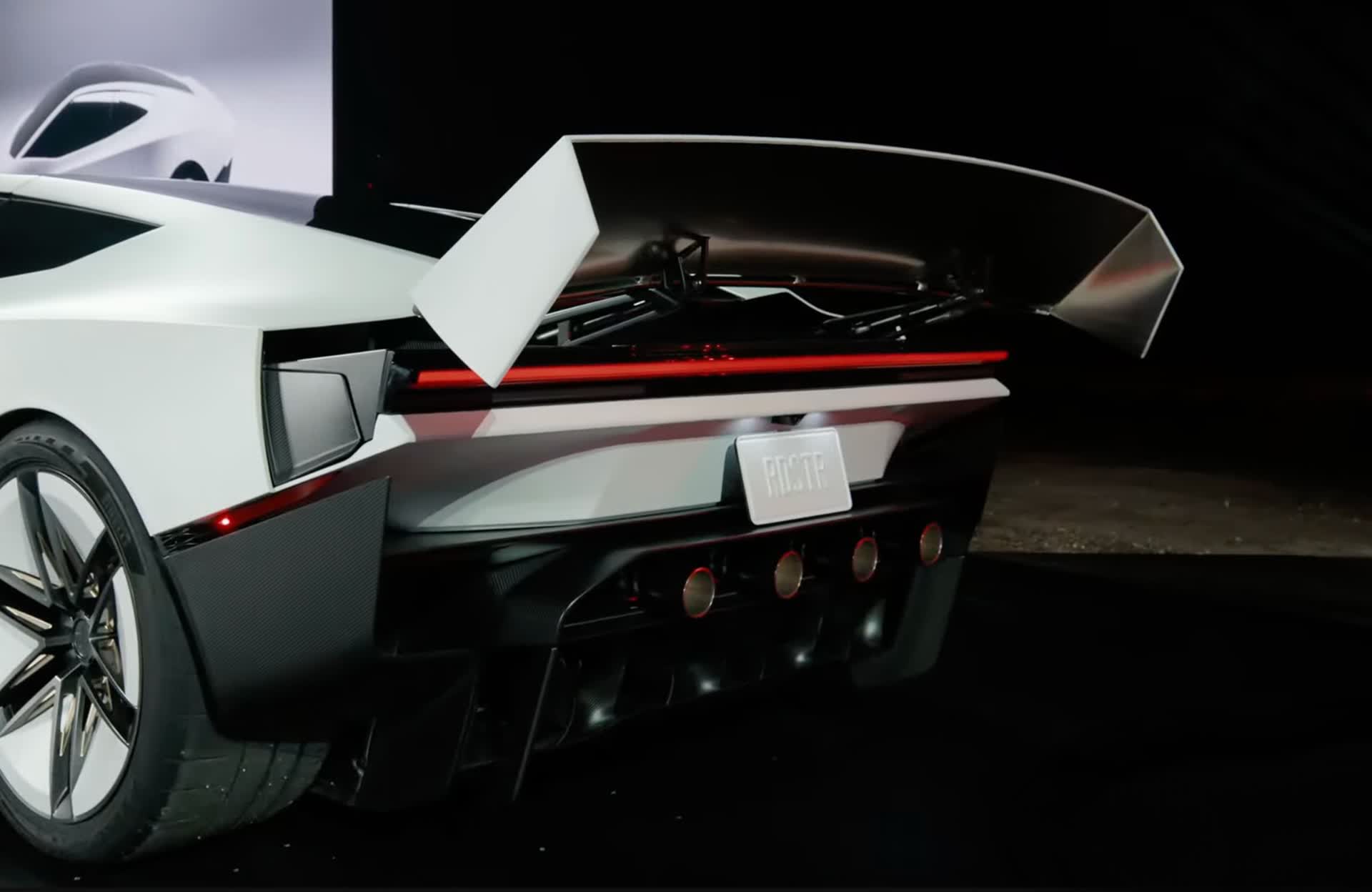 ماشین تسلا Roadster 2 با قابلیتهای عجیبش همه را غافلگیر کرد؛ از پرواز تا رانندگی وارونه